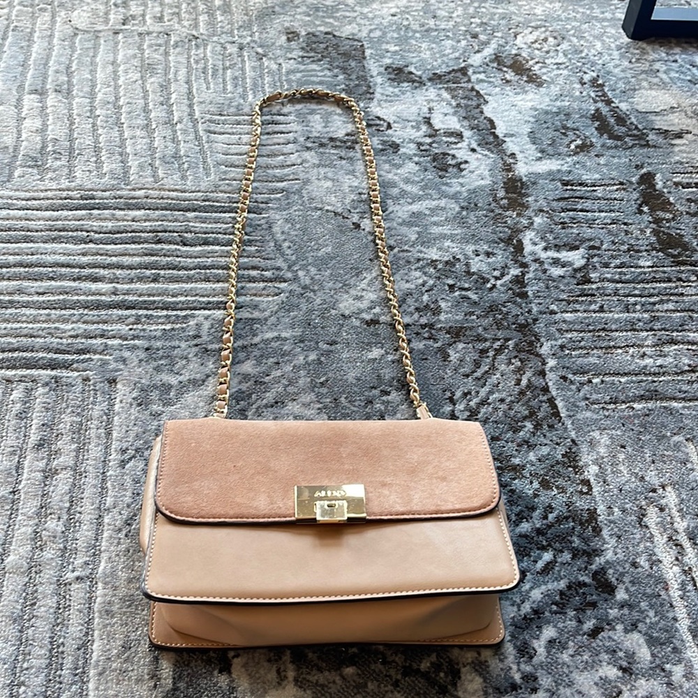 Over the shoulder or Crossbody in Champaign/dusty rose with‎ gold hardware